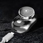 Mini barbeador elétrico portátil – Recarregável por USB, para todo o corpo | RAZOMATIC